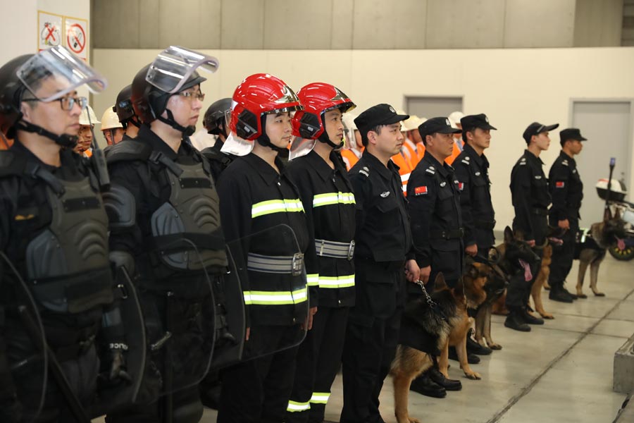 Emergency drill held at Shanghai World Financial Center