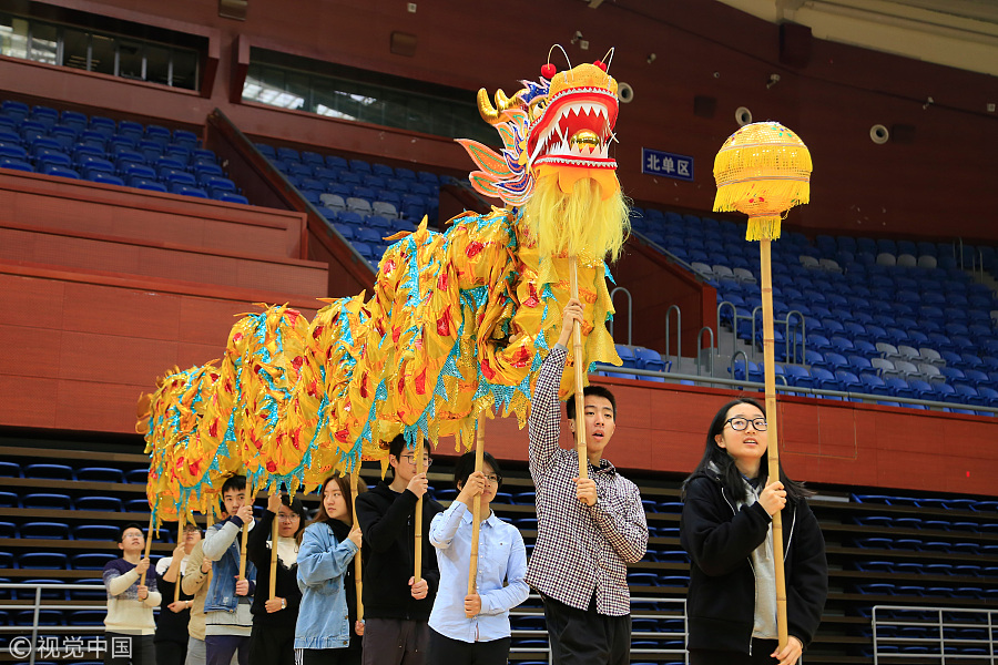 University opens dragon dance class