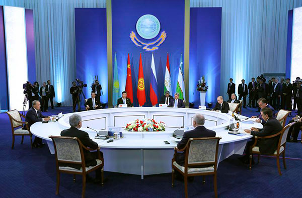 SCO leaders emphasize political, diplomatic means to settle regional conflicts