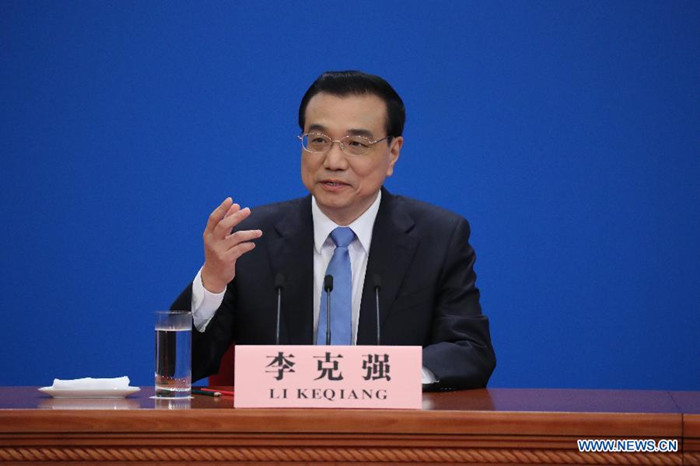 Li Keqiang : la position de la Chine en faveur de la mondialisation et du libre-échange est constante