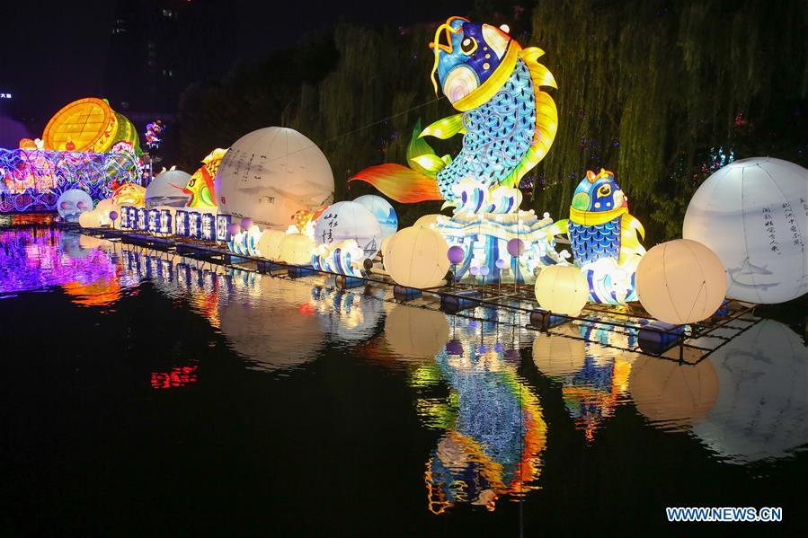 Un festival de lanternes dans l'est de la Chine