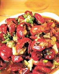 Tuck into spicy crawfish in Shanghai