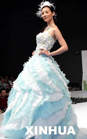 Wedding dress show in HK