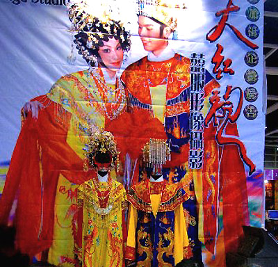 Grand wedding costume exhibition held in HK
