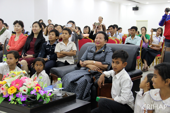 China's Fujian Puppetry in Cambodia