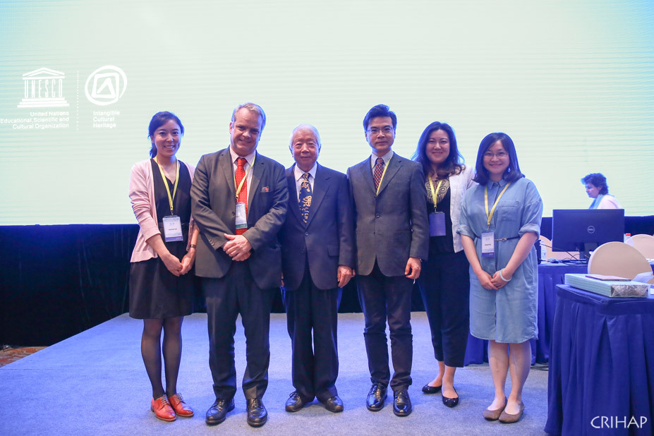 CRIHAP delegation takes part in the International Forum on Intangible Cultural Heritage of the 6th International Festival of Intangible Cultural Heritage in Chengdu