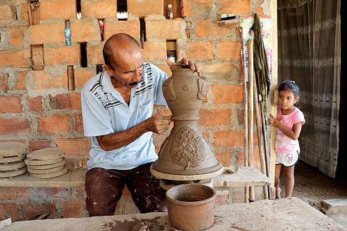 The Intergovernmental Committee for the Safeguarding of the Intangible Cultural Heritage selected two projects for inclusion on the Register of Good Safeguarding Practices