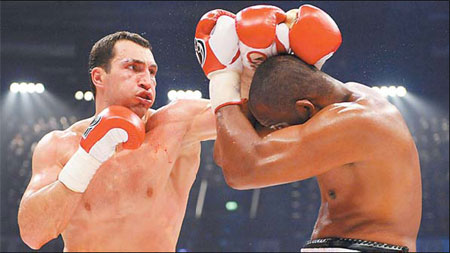 Klitschko retains heavyweight title