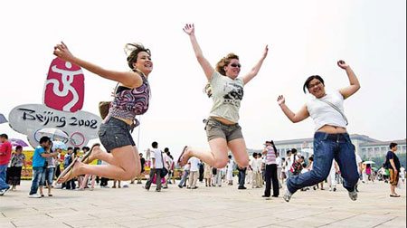 Eager spectators grab best spots