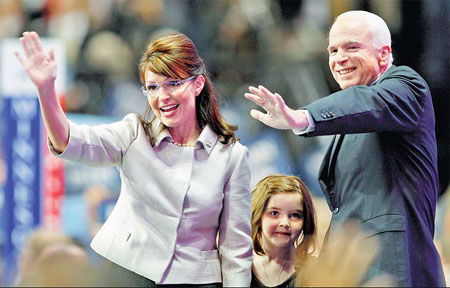 McCain nominated, Palin steals show