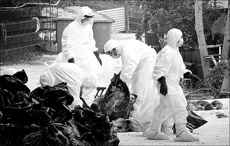 Bird flu fears prompt HK import halt