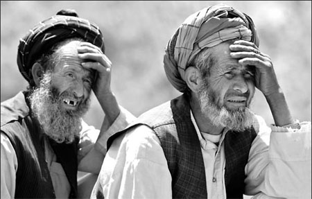 Help us or we'll grow opium, say Afghan villagers