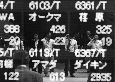 Asian stocks extend record quarterly gain