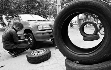 Unite against tire tariff hike, exporters urged
