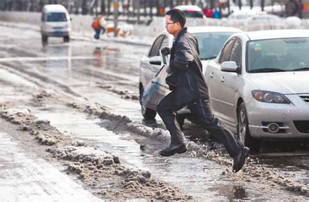 Erosive snow-melting chemicals