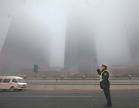 Fog causes transport delays, closures