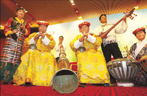 Tibetan music on track