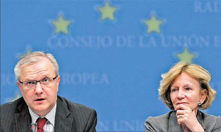 EU approves massive bailout