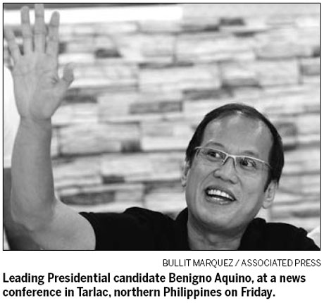 Aquino says self-interest behind Arroyo's moves