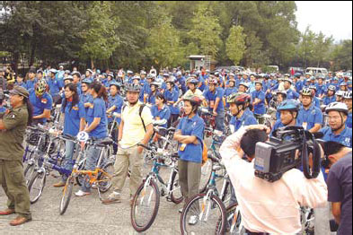 Hangzhou Special: Reuse, recycle, bicycle