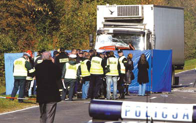 Van collision with truck kills 18 in Poland