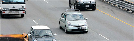 With artificial intelligence,Google car drives itself