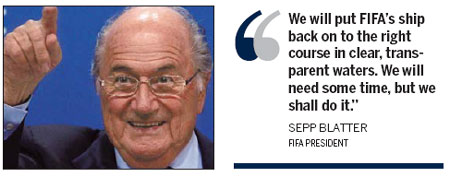 Blatter wins landslide vote, vows FIFA clean-up