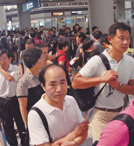 Fights and delays as security level raised for domestic flights