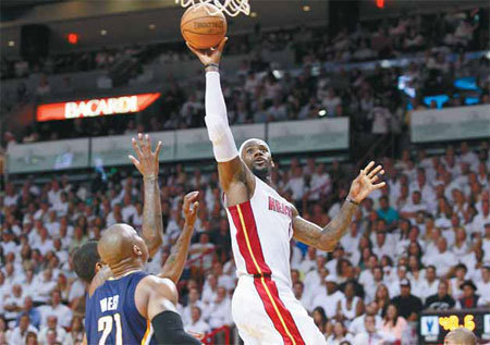 James, Wade scorch the Pacers