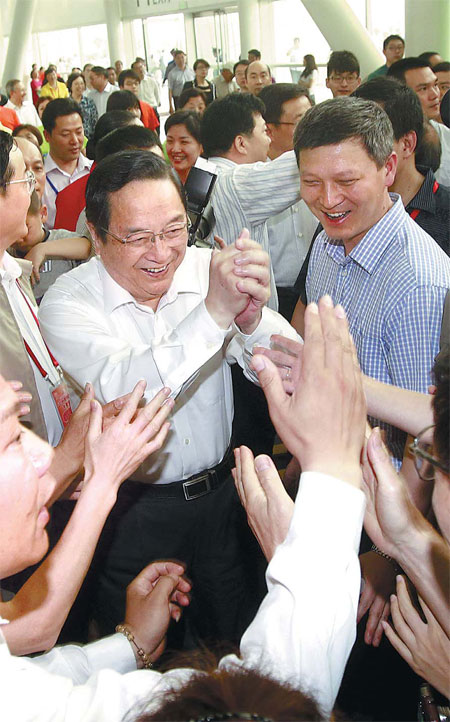 Yu Zhengsheng: A man of action