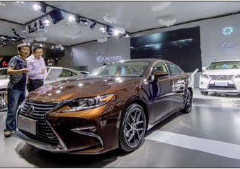 Lexus expects boost in petrol-electric hybrids