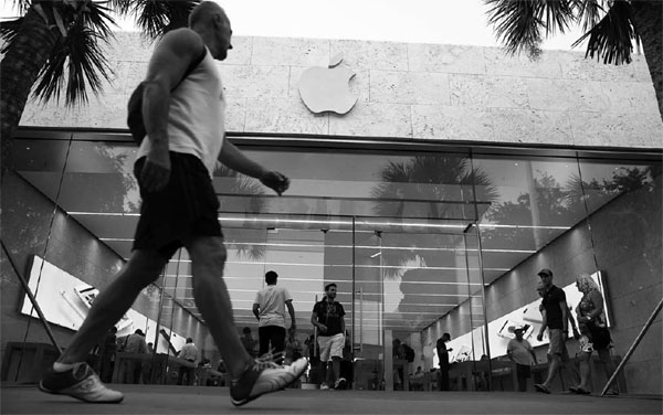 Apple faces major 'roadblocks' after losing trademark battle