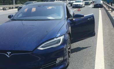 Tesla S crash driver blames Autopilot