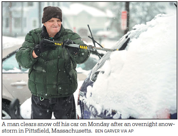 Storm ends up dumping snow on US Northeast