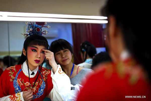 Yue Opera play 'Story of the Stone' on show in Beijing