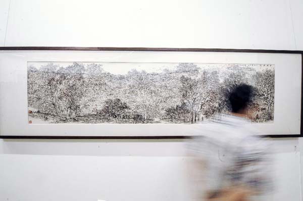 Exhibition of artist Li Xiaoke's paintings held in Beijing
