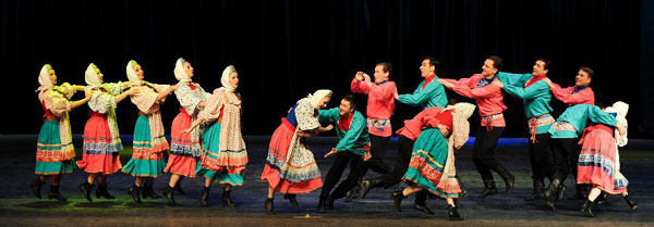 Russian dancers perform in China's Changchun