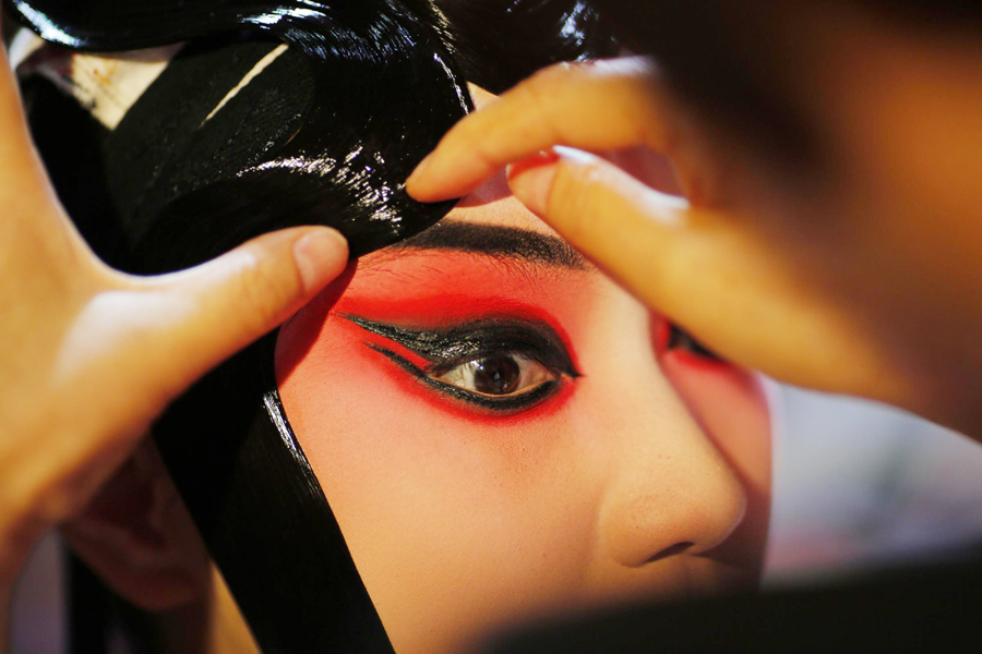 Beijing Opera showcased in Shanghai