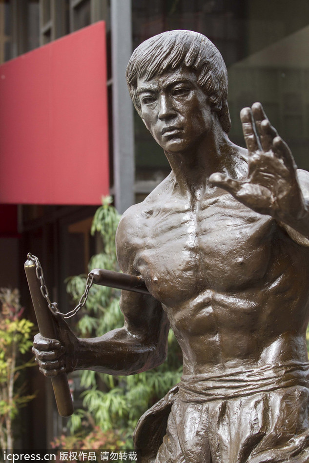 Bronze statue of kung fu star Bruce Lee on display in LA