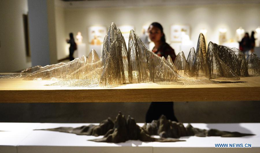 Art works of 2013 college graduates exhibited in Hangzhou