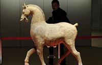 Hoof it to Life Hub for equine art