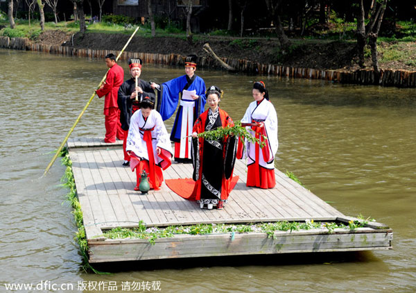 Shanghai hosts ancient Shangsi Festival