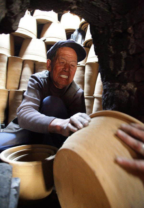 In pictures: pottery making in China's Shandong