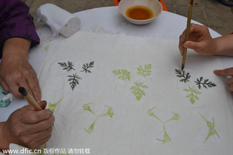 Grass printing art in Henan