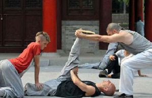 Foreigners pursue kung fu dream in Henan