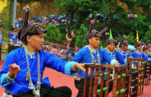 Zhuang culture displayed in Hangzhou