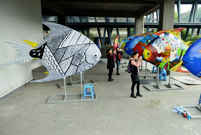 108 dream fish swim into China Academy of Arts