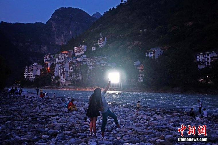 Photos show life of migrants for Three Gorges Dam