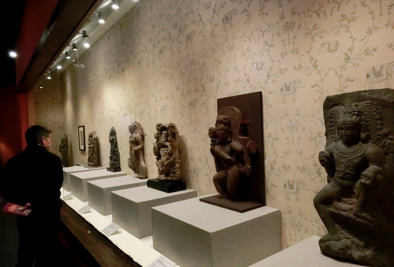 Indian cultural relics on show in Hubei