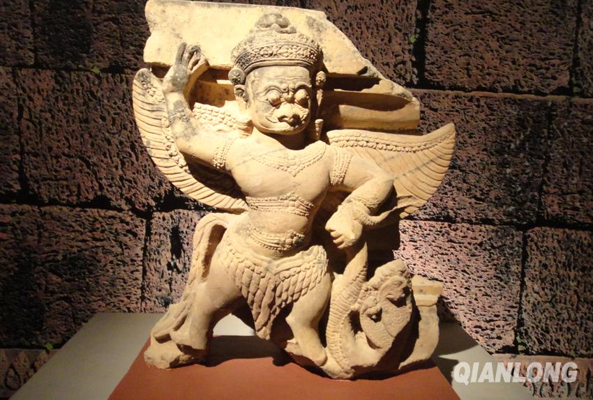 Angkor art exhibition held in Beijing